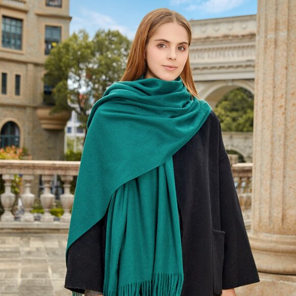 Cozy Cashmere Feel Scarf Vibrant Green Long Wrap - Picture 2 of 4